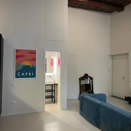 Vis_house נאפולי